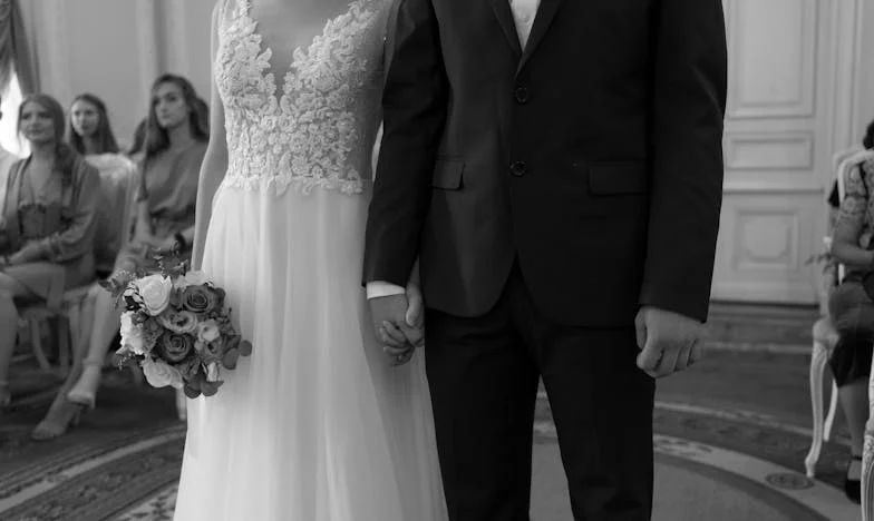 „Mihai, am plecat la Brașov. Copiii sunt la mama. Te rog, iartă-mă și încearcă să înțelegi.” – Mărturia unei mame epuizate