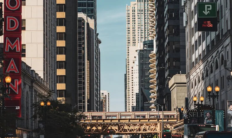 După ce soțul meu a murit, copiii lui m-au dat afară: O viață nouă după patruzeci de ani, într-un sat necunoscut