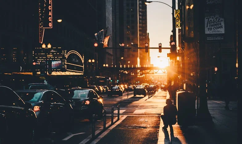 După cincizeci de ani, viața mi-a dat o lecție neașteptată: un apel greșit și o poveste care mi-a schimbat destinul