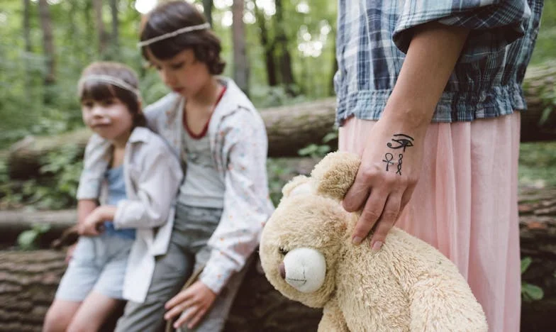 Între două lumi: Povestea Ivanei, mamă singură în București