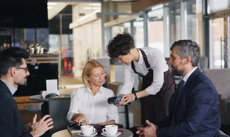 Nepoftat la nunta propriului meu fiu: Când familia înseamnă doar ce e convenabil