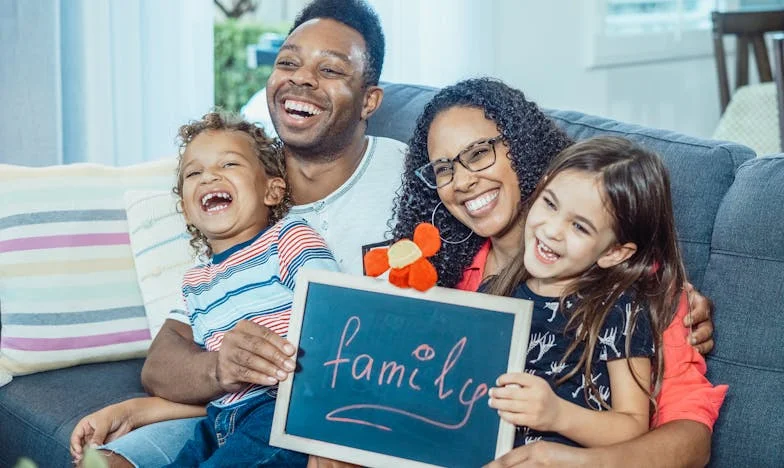 Nicio Bonă Nu Rezista O Zi în Casa Popescu—Până Am Apărut Eu