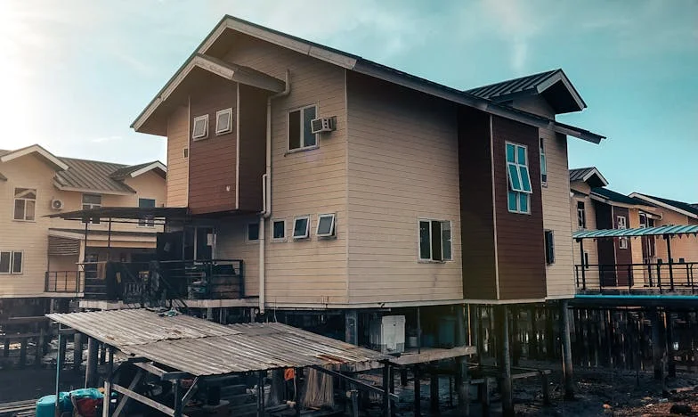 „Nu am nevoie de părerea ta. Aceasta este casa fratelui meu, iar tu ești o străină pentru mine” – Povestea unei familii încercate de schimbare