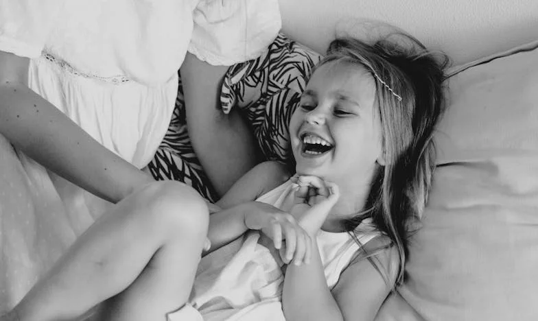 Părinți prea devreme: Povestea mea între visuri frânte și speranță