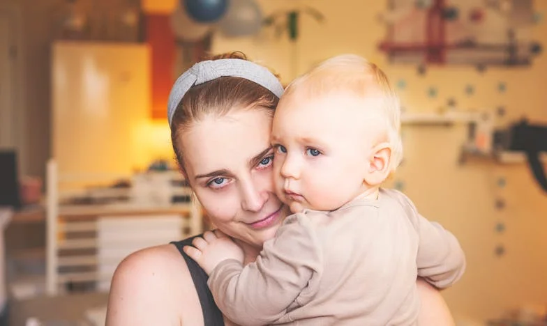 „Te-ai trezit? E timpul să-i faci micul dejun lui Mihai – m-a sunat mama lui”: Povestea unei iubiri sufocate de legătura cu mama