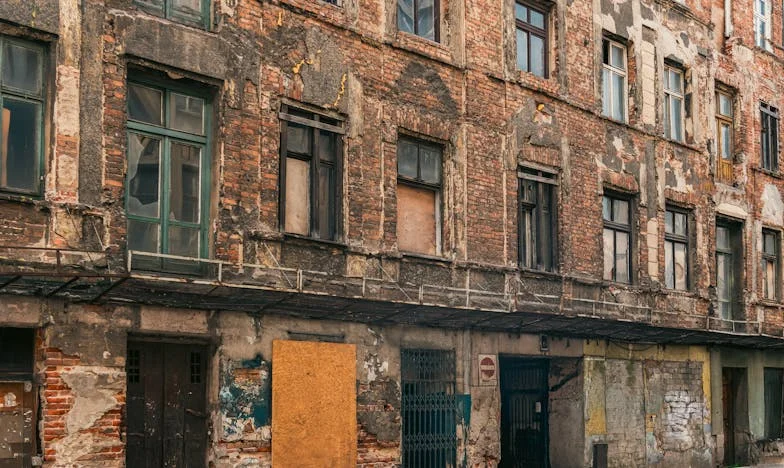 Casa în care nu locuiește nimeni