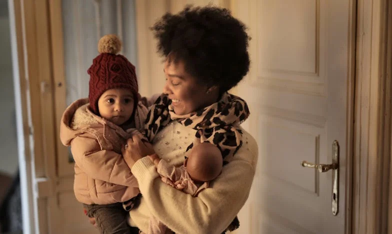 Između dve vatre: Moj život na raskršću porodice i snova