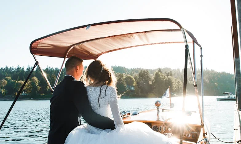 Na njen 18. rođendan, Milica je objavila veridbu, ali njen verenik je bio naših godina