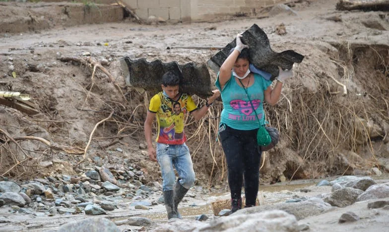 „Sada, kad ti je muž otišao, spakuj se i nikad se ne vraćaj” – priča o tome kako porodica može slomiti srce, ali i naučiti snazi