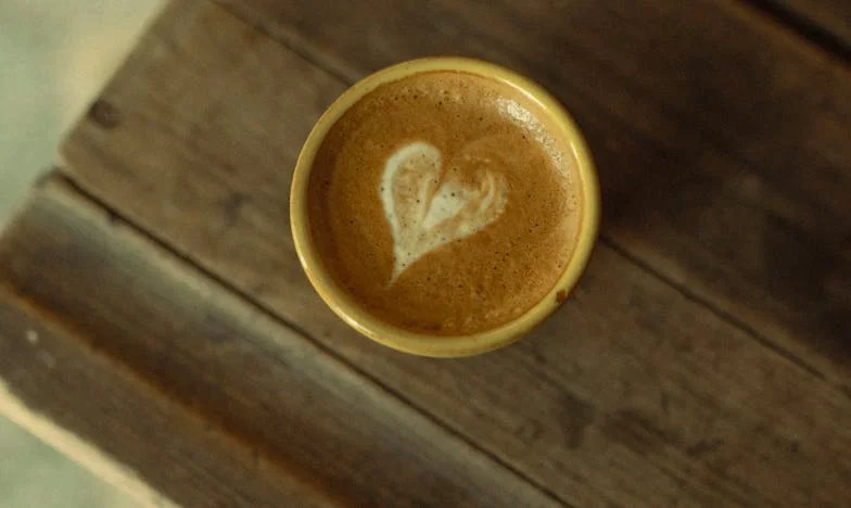 Ponesi ga sa sobom, zauvek – Priča o baki, unuku i rastrgnutoj porodici