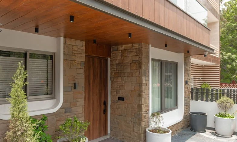 Splněný sen, nebo noční můra? Když se tchyně odmítne odstěhovat