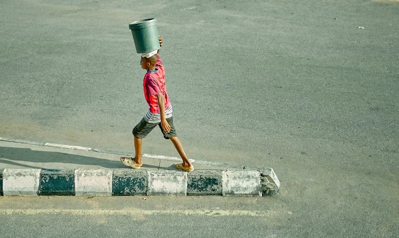 Vyhozená z domova kvůli těhotenství: Po deseti letech přišli prosit o pomoc