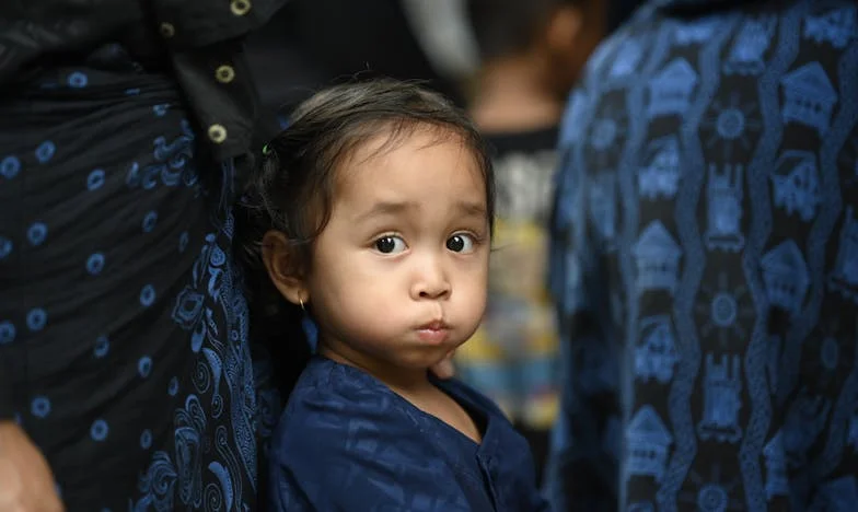 Bratrův mlčící stín: Jak jeho manželství rozbíjí naši rodinu
