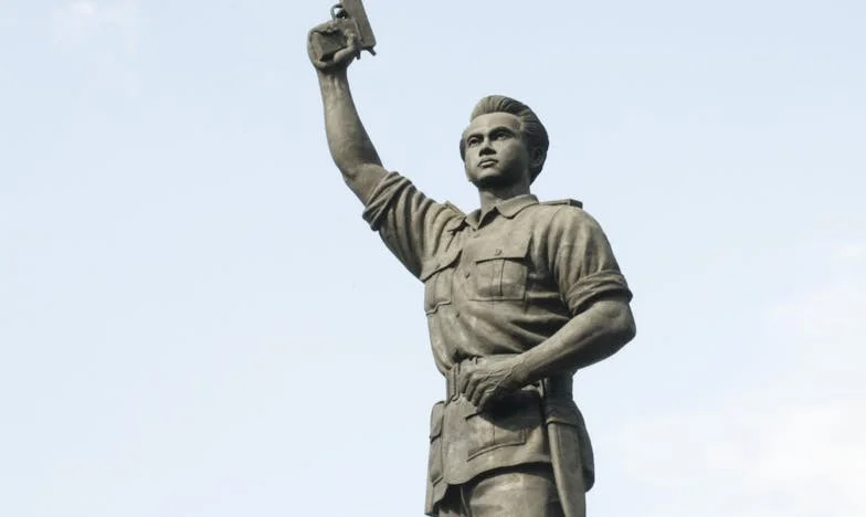 Kdo jsem? Příběh o hledání vlastní identity v české rodině