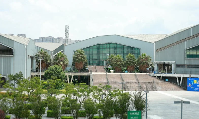 Když jméno a luxus rozdělí rodinu: Příběh o tom, co znamená být matkou v dnešním Česku