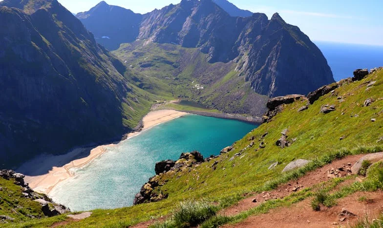 Když jsem otevřela dveře své nejlepší kamarádce, ale můj muž jí zavřel před nosem