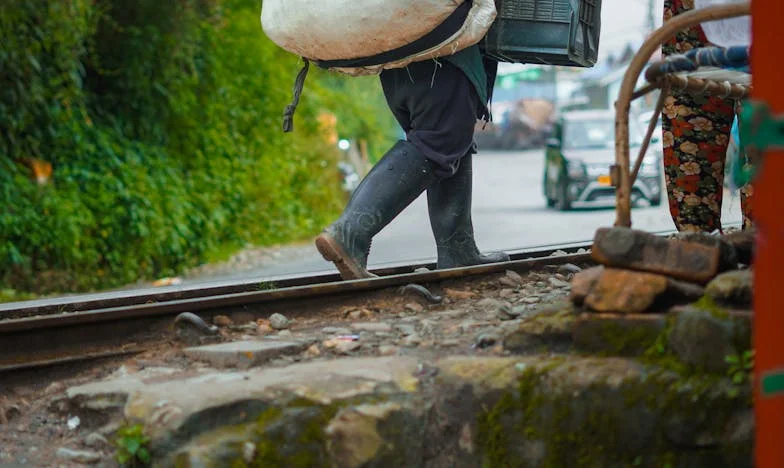 Když rodiče přijdou bydlet k nám: Moje bitva mezi láskou a hranicemi