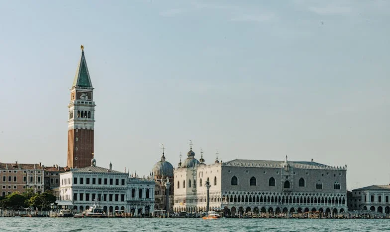 Místo „Ahoj“ jsem slyšela: „Jsem manželka Marka.“ Ta chvíle změnila všechno…