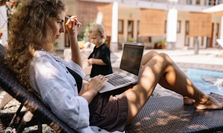 Když mi manžel vyčetl během porodu: Skutečná síla jedné Češky