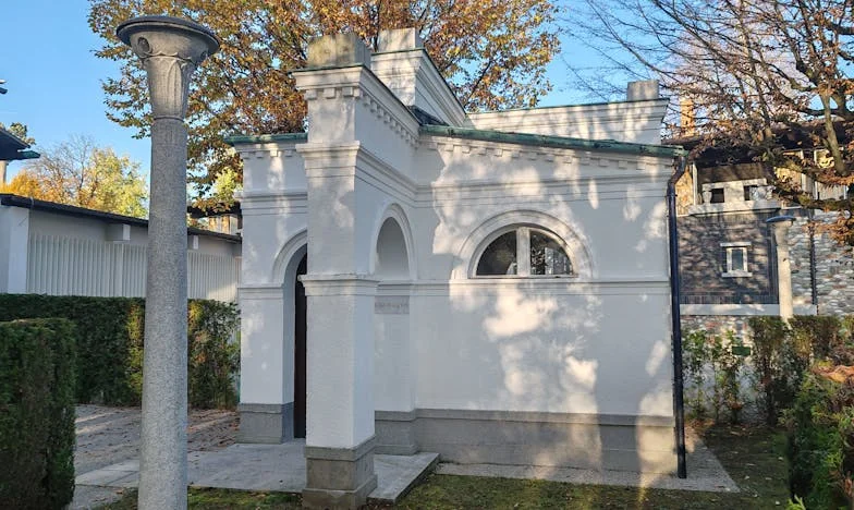 Pětikorunové svatební šaty – Sen a rodinná tajemství