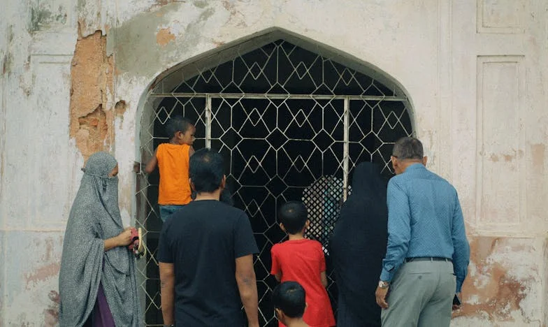 Šest let v cizím domě: Příběh o obětování, zradě a hledání vlastní hodnoty