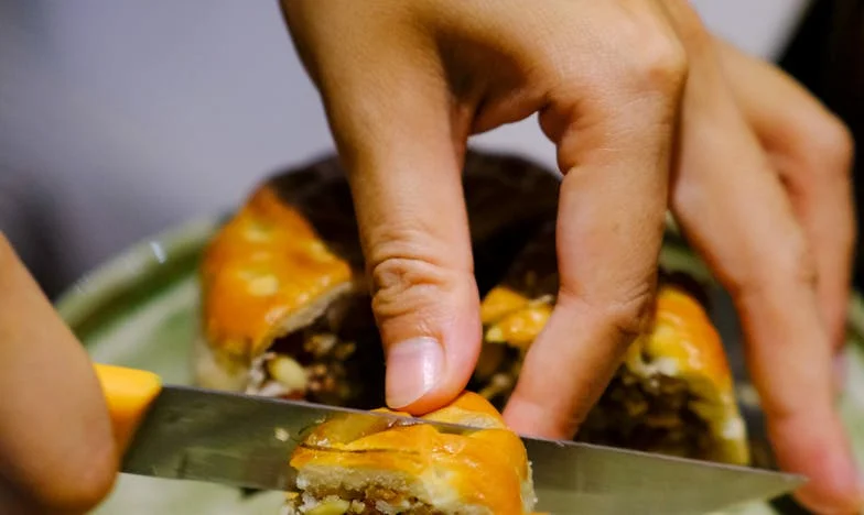 Jejich dům, naše sny: Když rodiče rozhodují, komu pomohou