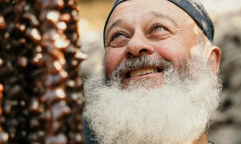 „Jejich peníze, naše starosti” – Český rodinný příběh o bytě, pýše a tichu mezi generacemi