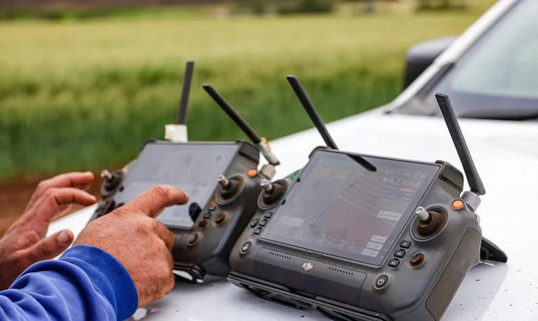 Máma si vybrala nového muže místo nás. Jak jí to mohla udělat?