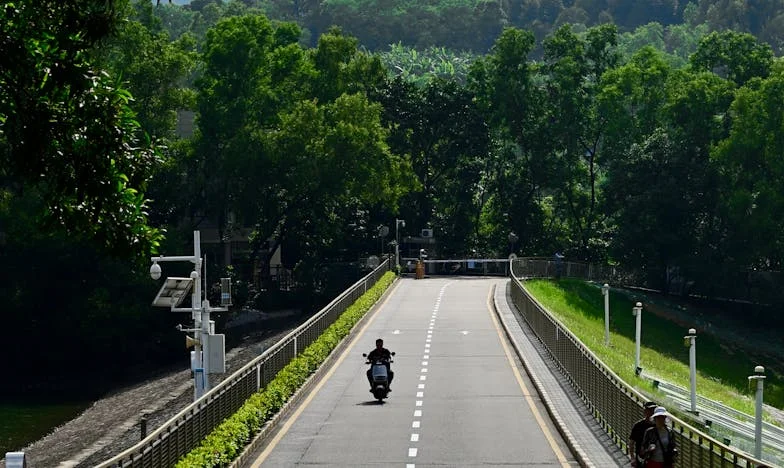 Mezi modlitbou a slzami: Jak jsem přežila život s tchyní pod jednou střechou