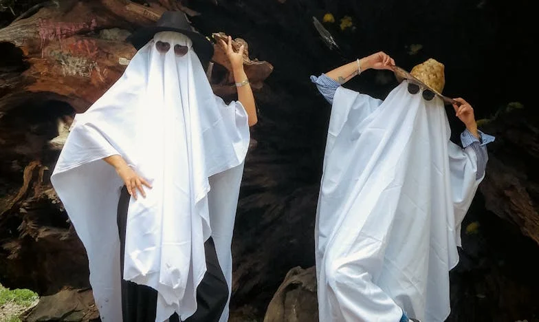 Sramotíš nás před sousedy – Příběh lásky po šedesátce a rodinných ran