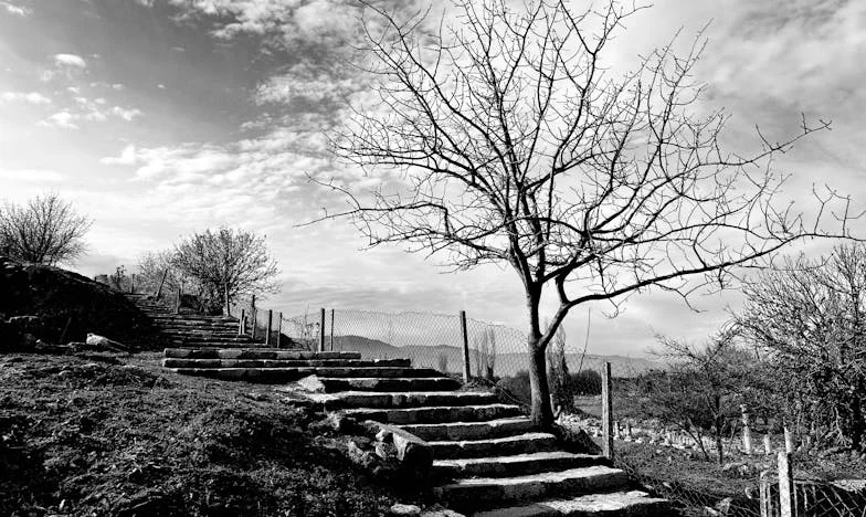 Porod, bolest a pravda: Když mě manžel místo podpory zranil