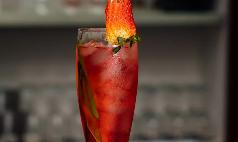 V srdci továrny: Když důvěra bolí víc než dvanáctihodinová směna