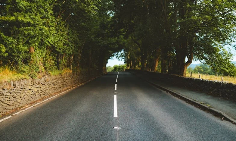 Když sousedství ukáže svou pravou tvář: Příběh Marie a Josefa z Křižíkovy ulice