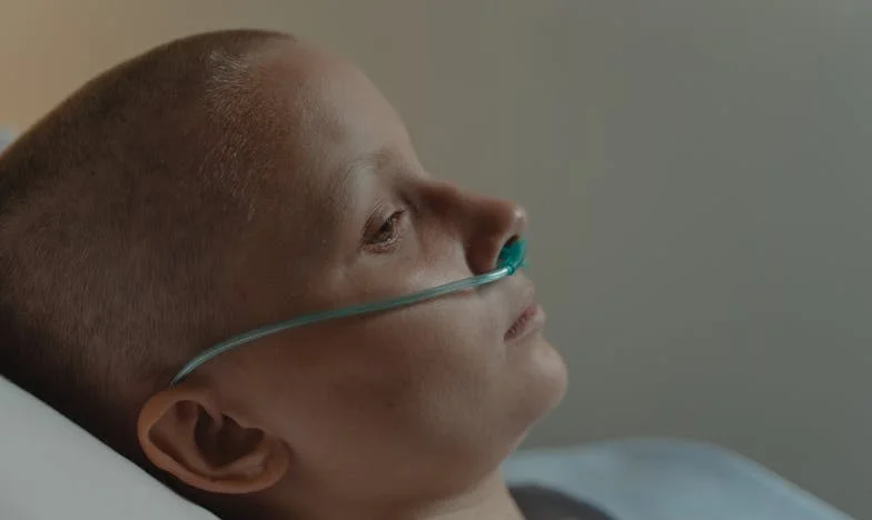 Modlitba v nemocniční chodbě: Jak jsem našla sílu, když šlo o život mého syna