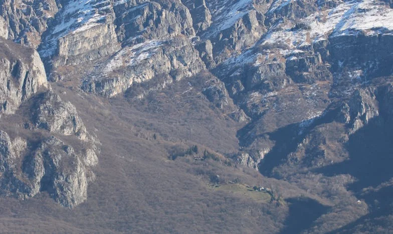 Moje snacha proměnila náš domov v nekonečný mejdan a můj syn mlčí – opravdu nevidí, co se děje?