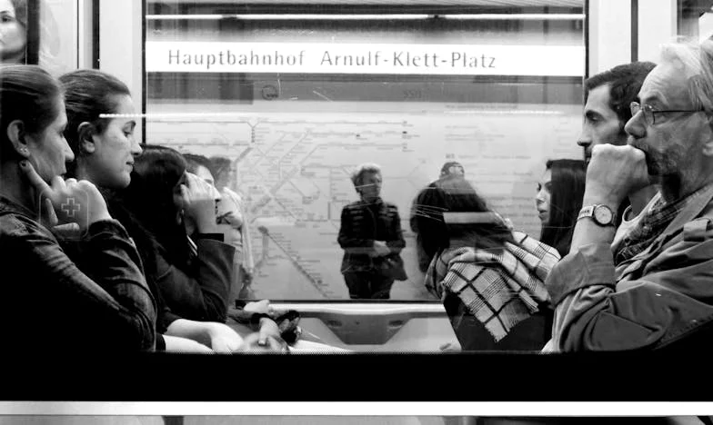 Omdlení na rodinné oslavě: Jak jsem se znovu našla, když mě vlastní rodina neviděla