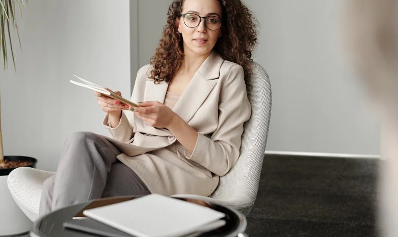 „Proč mě můj zeť nechce doma? Příběh babičky, která musí před vlastní rodinou utíkat“