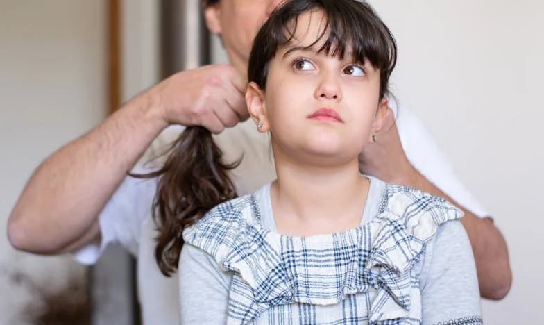 Můj syn odešel, ale já jsem nemohla opustit svého vnuka: Příběh o bolesti, hanbě a odvaze zůstat