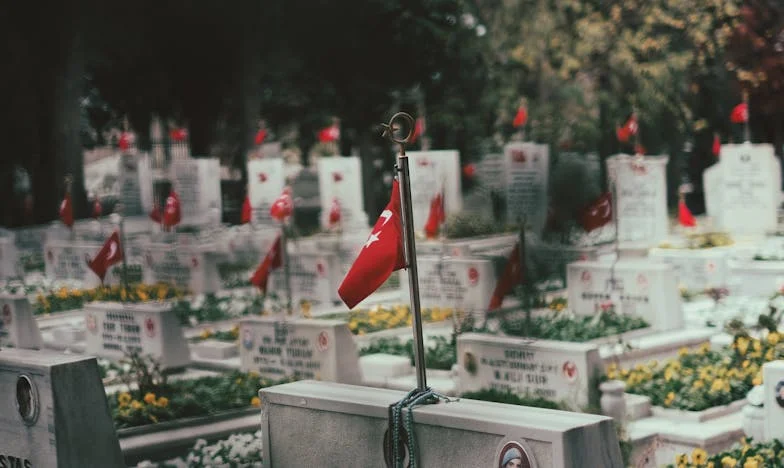 Jedna studená noc v Praze: Jak nás policista Petr zachránil před pádem na dno