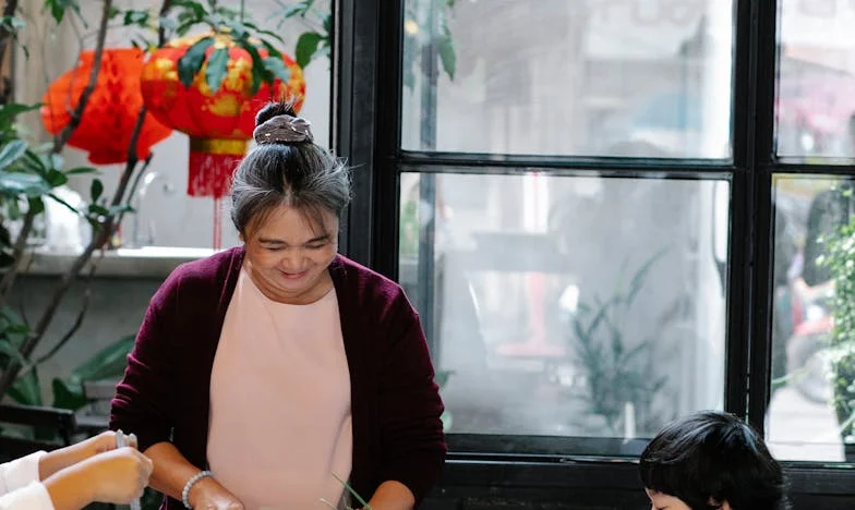 Když rovnost vstoupí do kuchyně: Příběh z nitra jedné pražské rodiny