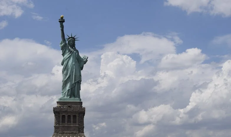 Když se rodina rozpadá: Příběh o zradě, lásce a odpuštění v srdci Prahy