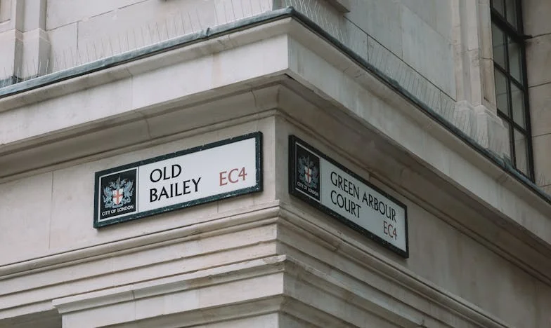 Nečekaná návštěva v deset ráno: Co jsem objevila za zavřenými dveřmi mého syna?