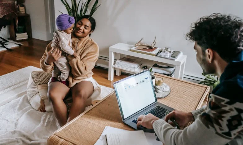 Neukvapuj se do svatby, Zuzano: Útěk nevěsty z toxické rodiny ženicha