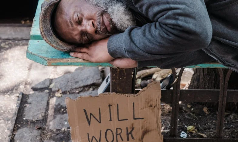 Z bezdomovce hrdinou: Příběh Pavla, který si vzal zpět svůj život