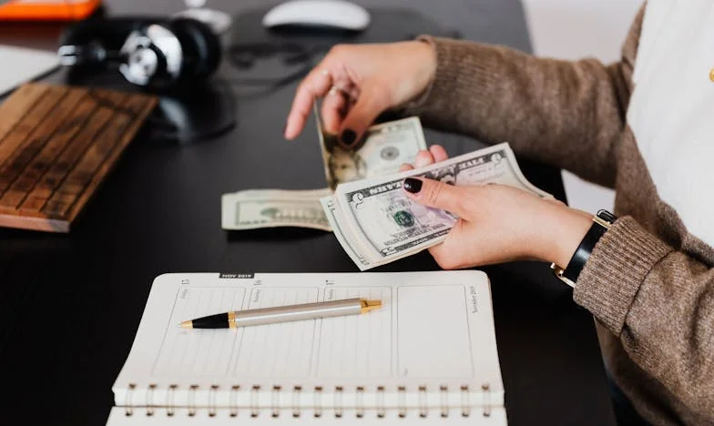 Život vedle tchyně: Jak sousedství s tchyní a tchánem málem zničilo moji rodinu