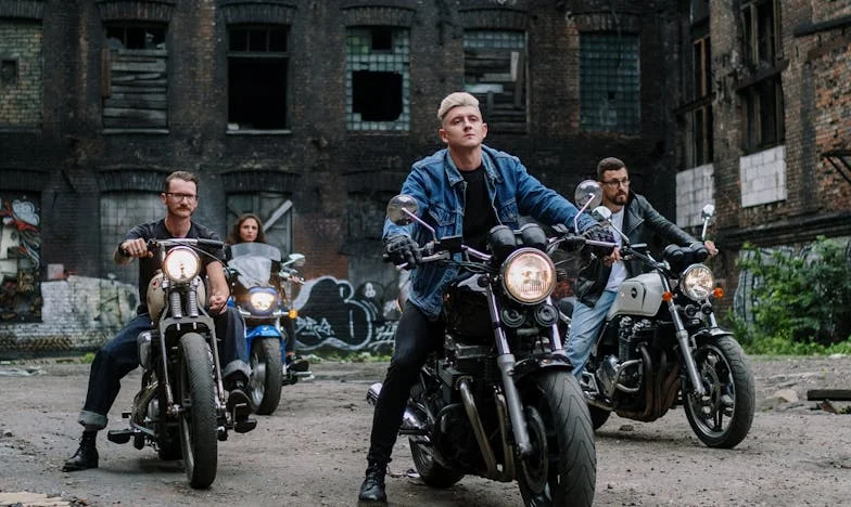 Víra, modlitba a slzy: Jak jsem jako babička našla sílu, když se moji vnuci ztratili ve světě