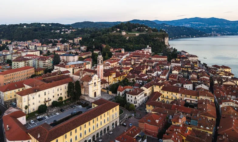 Между два огъня: Българска снаха, свекърва и цената на семейния мир