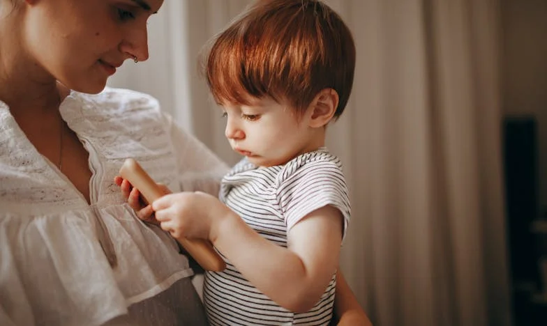 Когато болестта на дъщеря ми разкри семейната ни тайна: Историята на един български баща, който трябваше да започне отначало