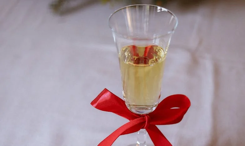 Поканата, която преобърна живота ми: История за предателство и прошка