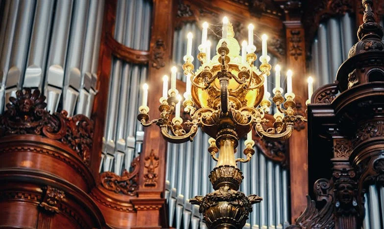 Жената, която никой не виждаше: Моят живот в сянката на чуждите очи